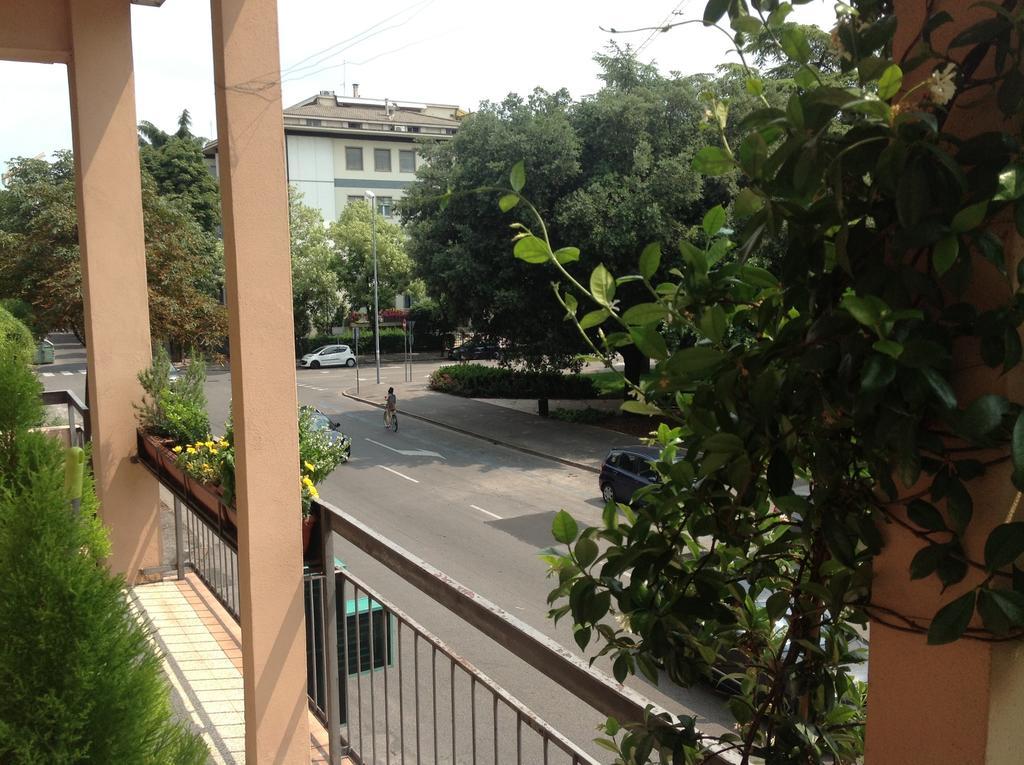 Ai Giardini Rooms -Vicino Ospedale Borgo Trento E Centro Storico Vérone Extérieur photo